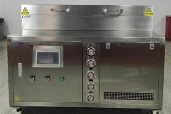 低溫冷凍機(jī)用什么冷媒好？氨是常見選擇！